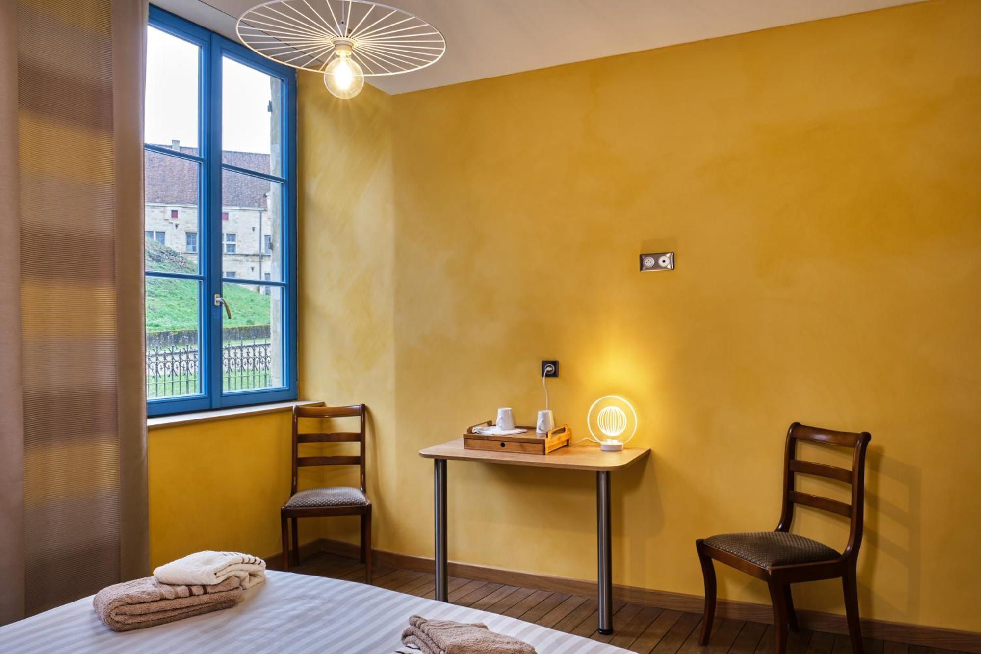 L'Hote De La Couronne Bar-le-Duc Extérieur photo